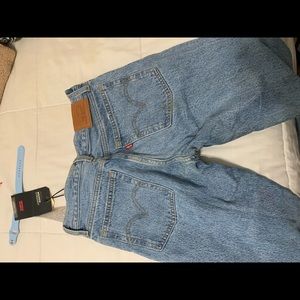Levi’s wedgie jeans
